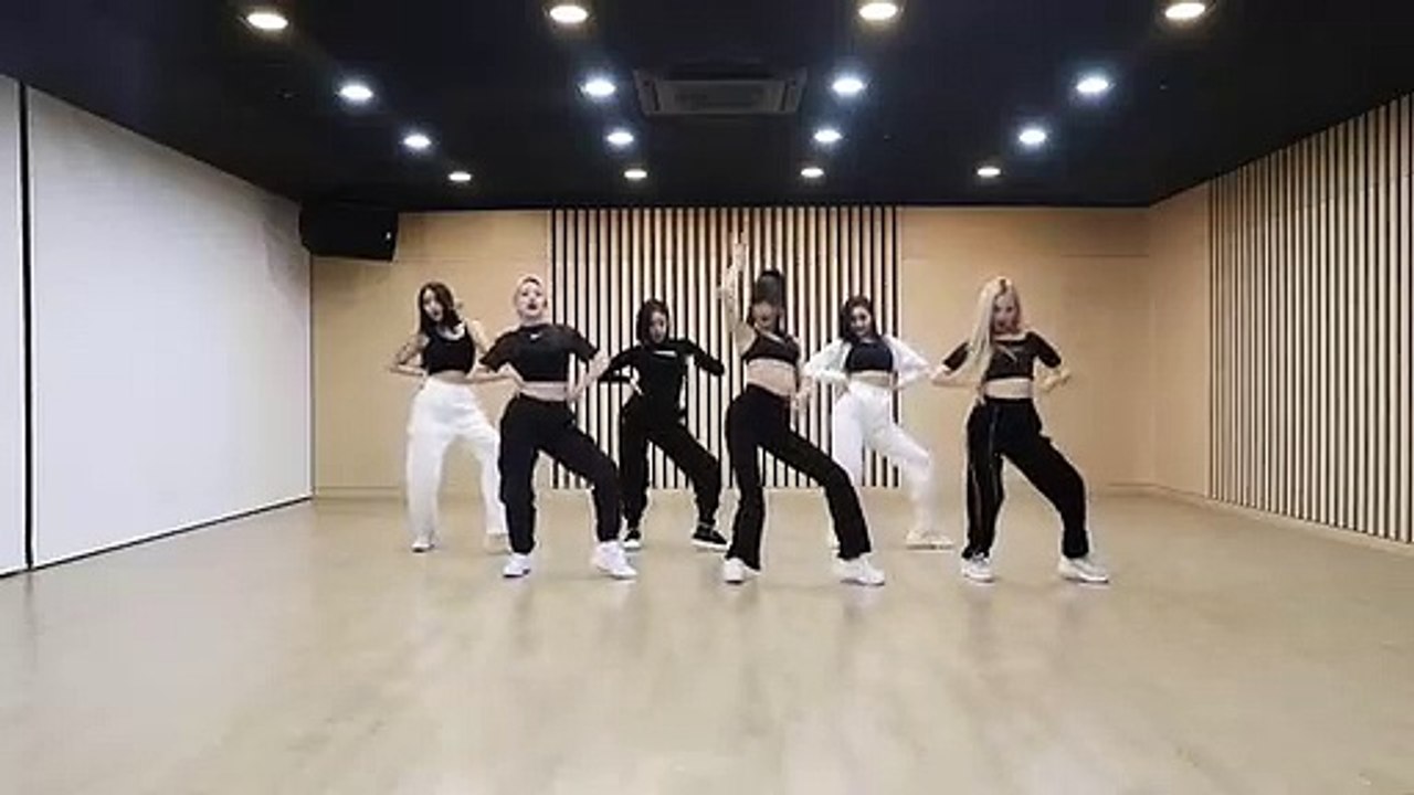 Dance Gfriend-Mago