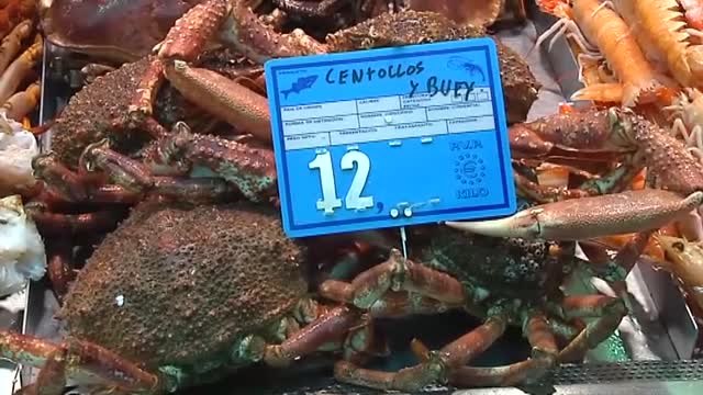 La incertidumbre de esta Navidad provoca bajadas de precios en algunos alimentos típicos del menú