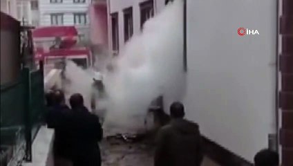 Vakıf binasında korkutan yangın