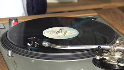 CD 누른 LP, 어떤 매력이 있길래 다시 뜰까? / YTN