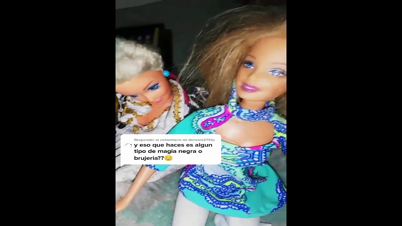 los extraños videos de macondoursula y su calamardo