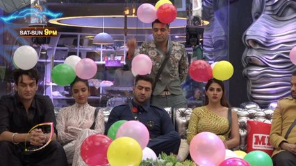 Descargar video: Bigg Boss 14 Weekend Ka Vaar; Jasmin, Aly, Rubina, Eijaz perform Balloon task|FilmiBeat