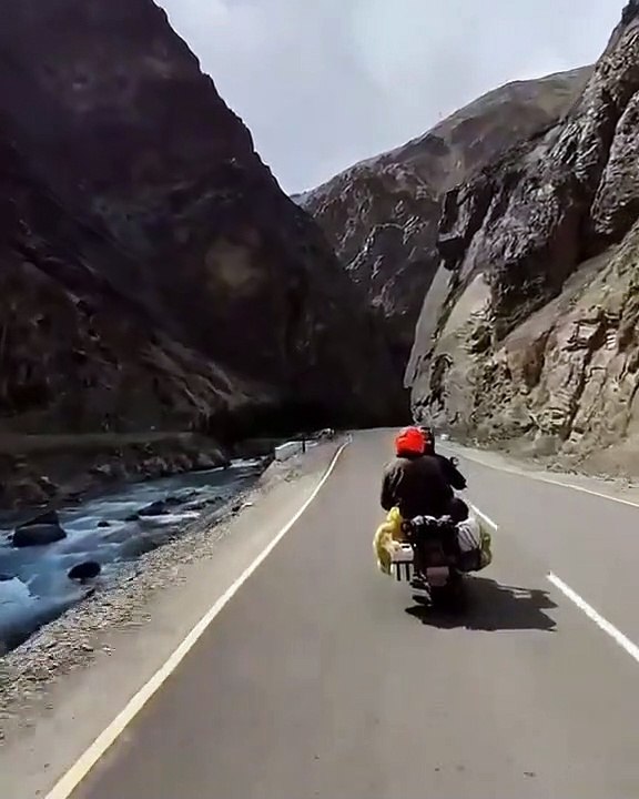 Ladakh travelling video| Behati hawa sa tha wo| Sonu nigam|