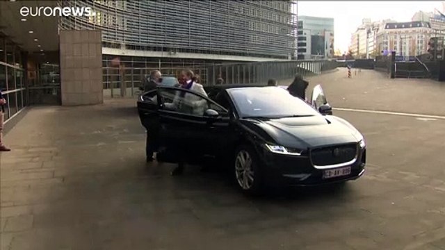 بروكسل ولندن تعلنان مواصلة مفاوضات بريكست بعد المهلة الزمنية المحددة