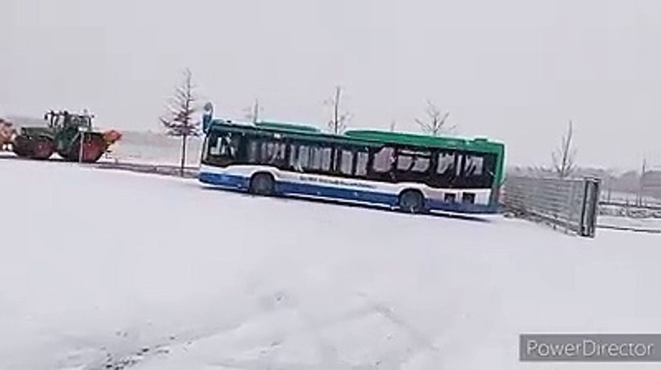 Snow in Germany street Palace snowing Europe vlog Munich