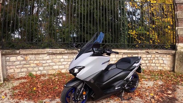 Yamaha TMAX 560 Essai POV auto-Moto.com