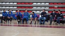 Kadınlar Hentbol Süper Ligi: Sivas Belediyespor: 21 - Yenimahalle Belediye: 38