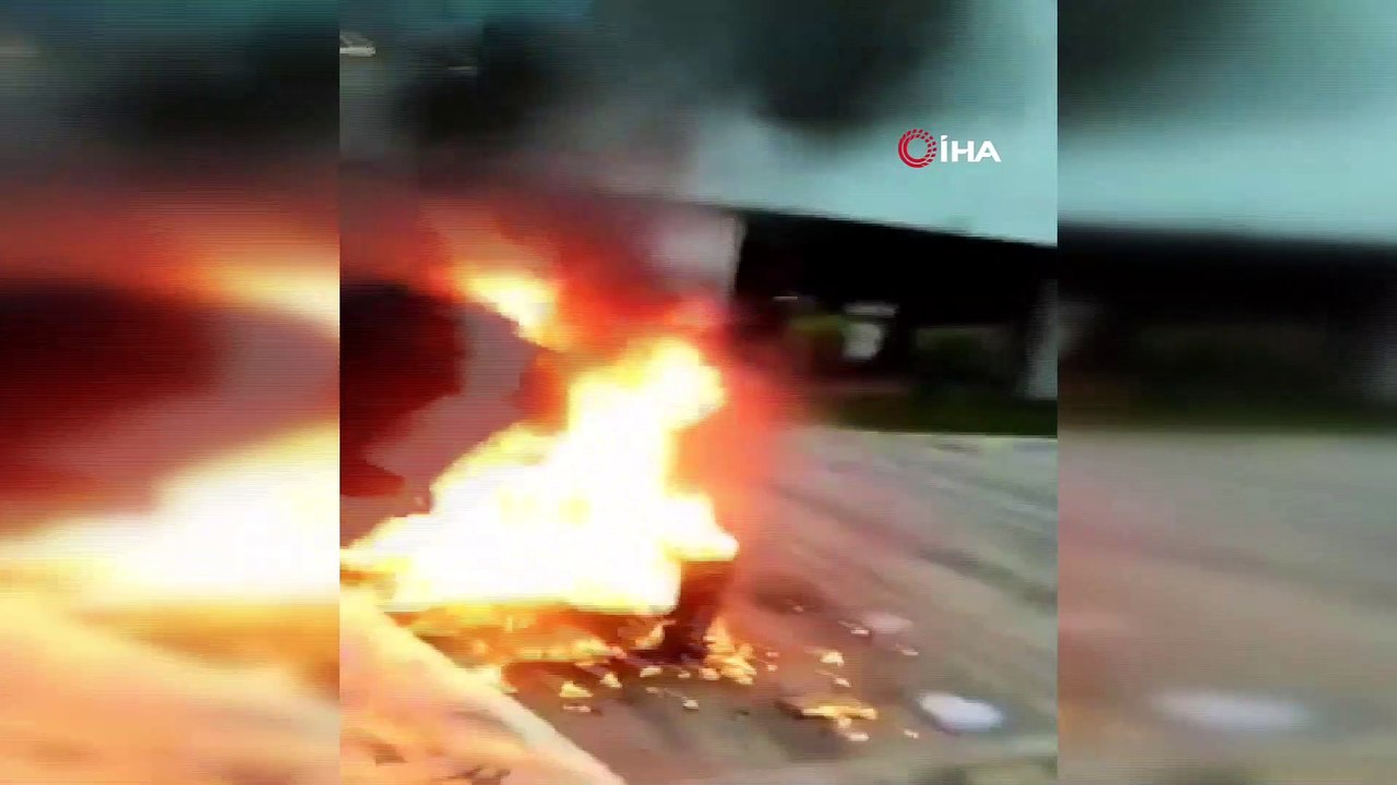 - Hindistan'da iPhone fabrikasında maaş isyanı