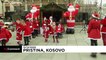 Le "mini-marathon" des "Pères Noël" de Pristina sur fond de Covid