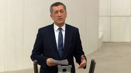 TBMM - Selçuk: 'Adım adım 20-30 yıl sonrasını biçimlendiren politikalarla ilgili çalışmaya devam ediyoruz'