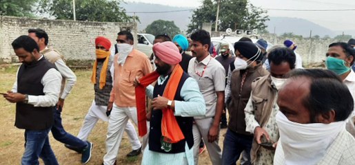 कैबिनेट मंत्री हरदीप सिंह डंग ने रतनगढ़ गुरूद्वारे मे दर्शन किए