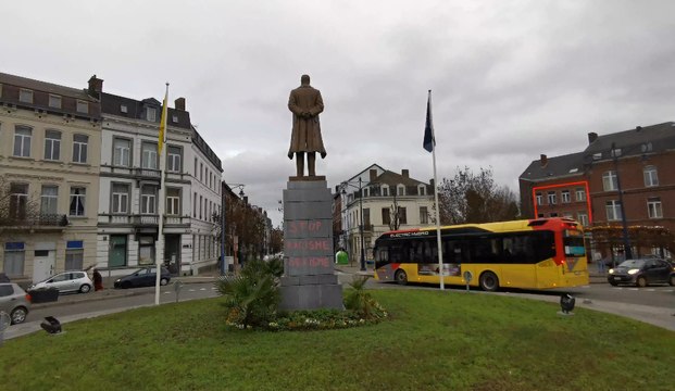 Une statue du roi Léopold II vandalisée à Namur