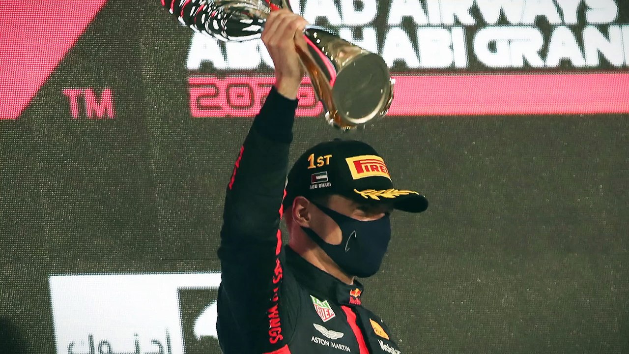 Verstappen gewinnt Saisonfinale, Ferrari sagt grazie #Seb5