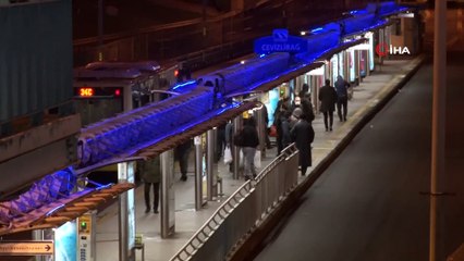 İstanbul'da sokağa çıkma kısıtlaması sona erdi, yollarda hareketlilik başladı