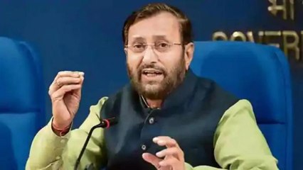 Kejriwal supports farmers,Javadekar calls him hypocrite