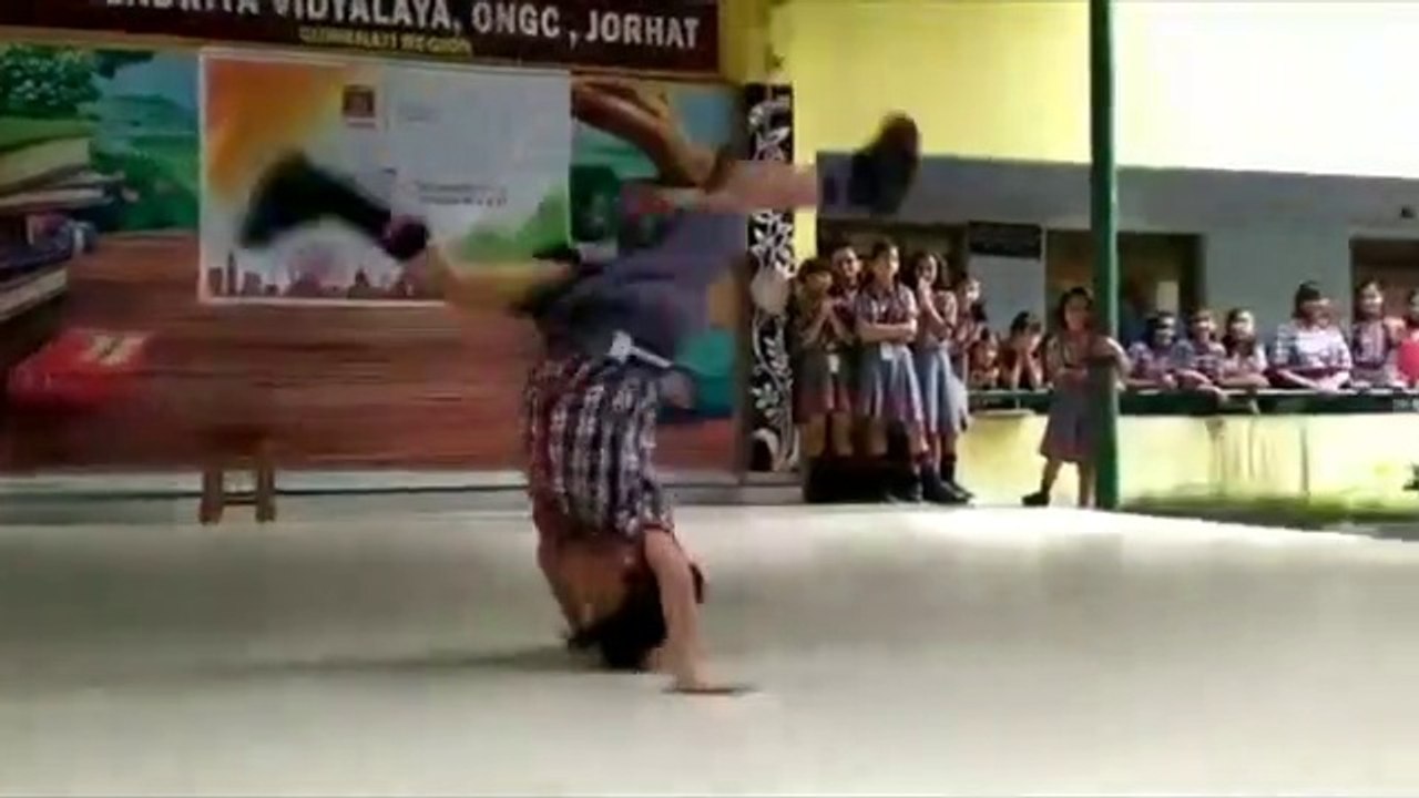 power pack performance by 5 years school boy.