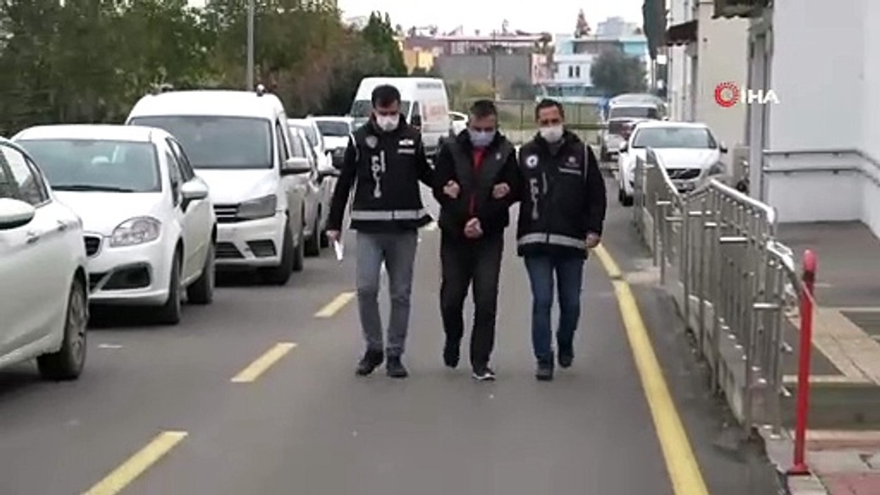 Kuyumcudan aldığı 77 Cumhuriyet altını sahte çıktı