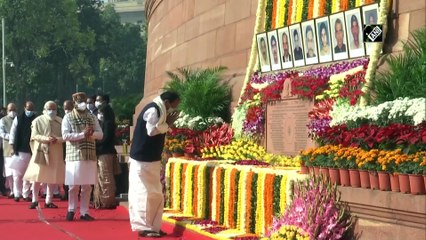 पीएम मोदी समेत बीजेपी के दिग्गज नेताओं ने 2001 के संसद हमले के पीड़ितों को श्रद्धांजलि दी