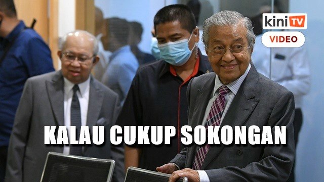 'Jika dapat sokongan mencukupi, saya akan jadi PM esok' - gurau Dr M