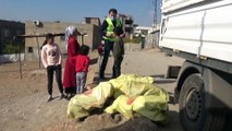 ŞIRNAK - Yardımeli Derneği'nden yoksul ailelere kışlık odun yardımı