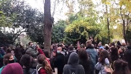 La policia intenta desallotjar el centre social ocupat de l'Horta