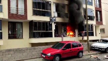 UŞAK - İki evdeki doğal gaz patlaması sonucu 5 kişi yaralandı (3)