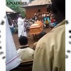 Ce sermon d'un prêtre aux funérailles d'un homme politique camerounais choque la toile