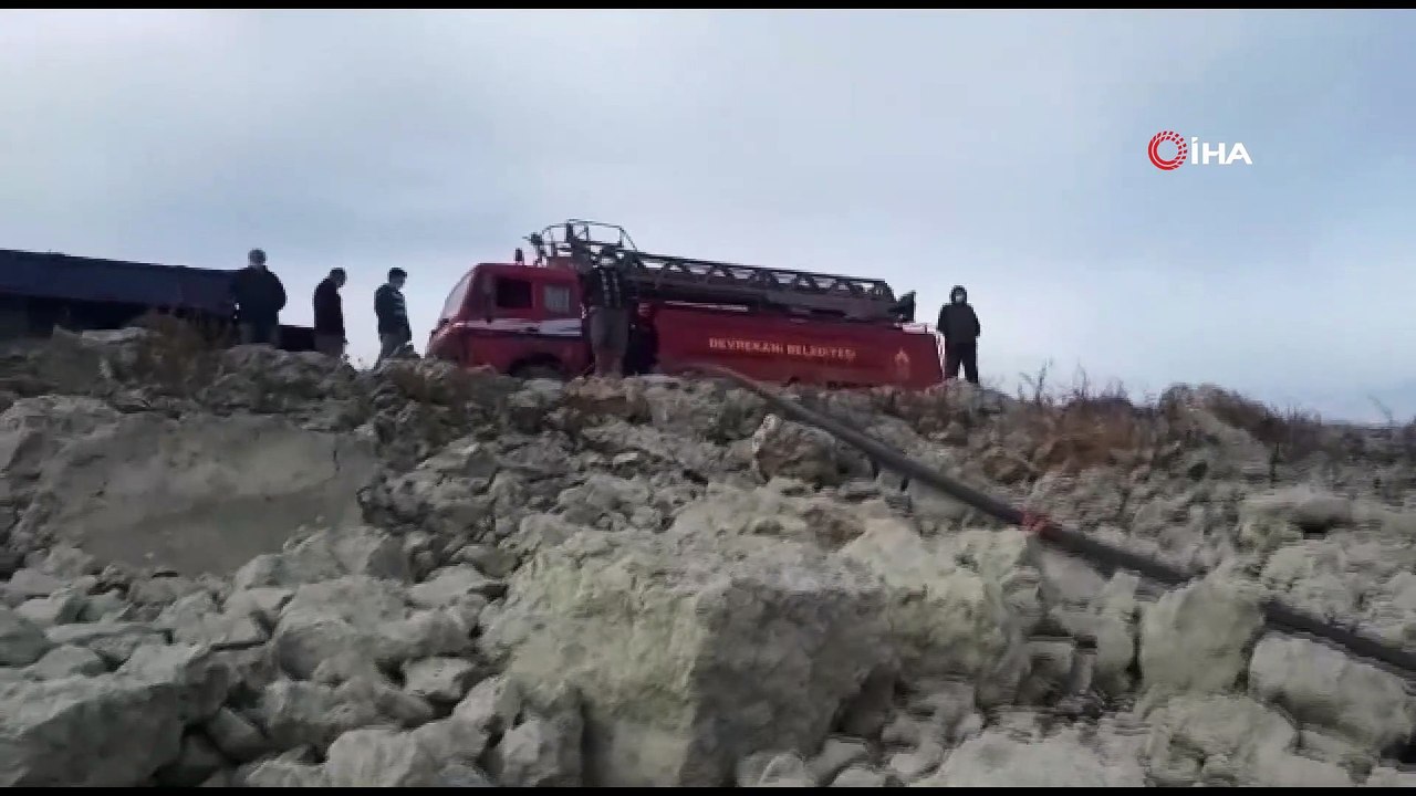 Balıkların öldüğü Çiğden Göleti’ne tankerlerle 400 ton su bırakıldı
