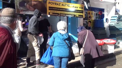 Sinoplu balıkçıdan Poyraz Ali’ye destek: Bedava hamsi dağıttılar