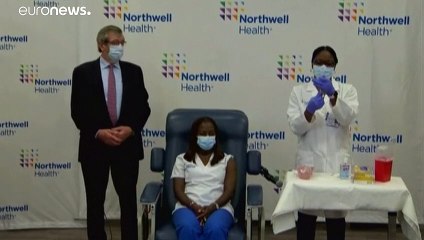 شاهد: ممرضة في نيويورك تتلقى أول لقاح مضاد لكوفيد-19 في البلاد وترامب يهنئ العالم بالعلاج