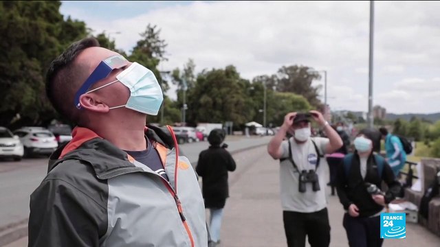 Solar eclipse plunges southern Chile, Argentina into darkness