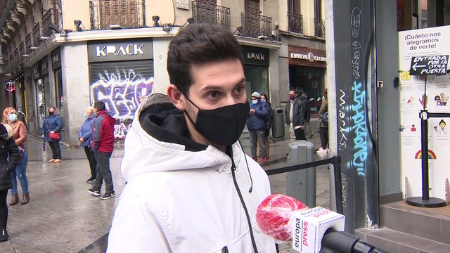 Colas de más de una hora en Doña Manolita a poco más de una semana del Sorteo