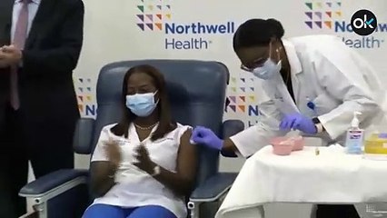 Una enfermera, primera persona vacunada contra el Covid en EEUU