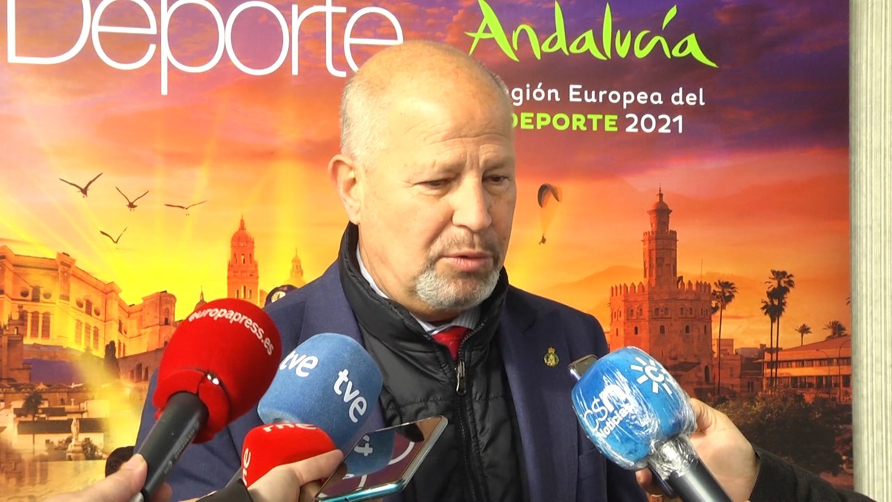 Imbroda descarta adelantar matriculación escolar a diciembre