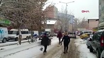 Erzurum'da kar yağışı kazalara sebep oldu, doğuda yağış etkili oluyor