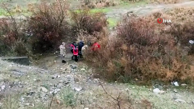 Siirt’te düzensiz göçmenleri taşıyan minibüs devrildi: 1 ölü, 6 yaralı