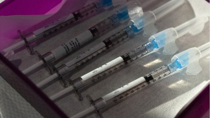 Pilots Can't Fly For 48 Following COVID-19 Vaccine