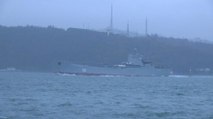 Rus savaş gemileri peş peşe İstanbul Boğazı’ndan geçti
