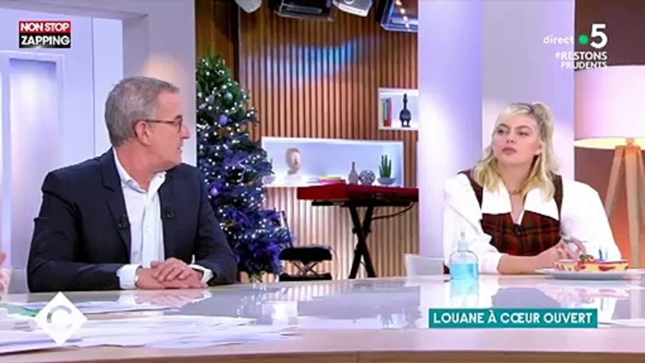C à Vous : Louane explique pourquoi sa sœur n’a pas vraiment aimé son pseudo (vidéo)