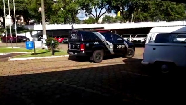 Depen realiza transferência de presos da Cadeia Pública de Cascavel