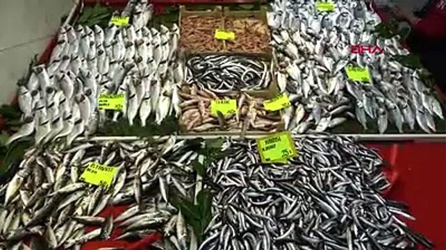 Çanakkale'de restoranlar kapalı, balık fiyatları düşük