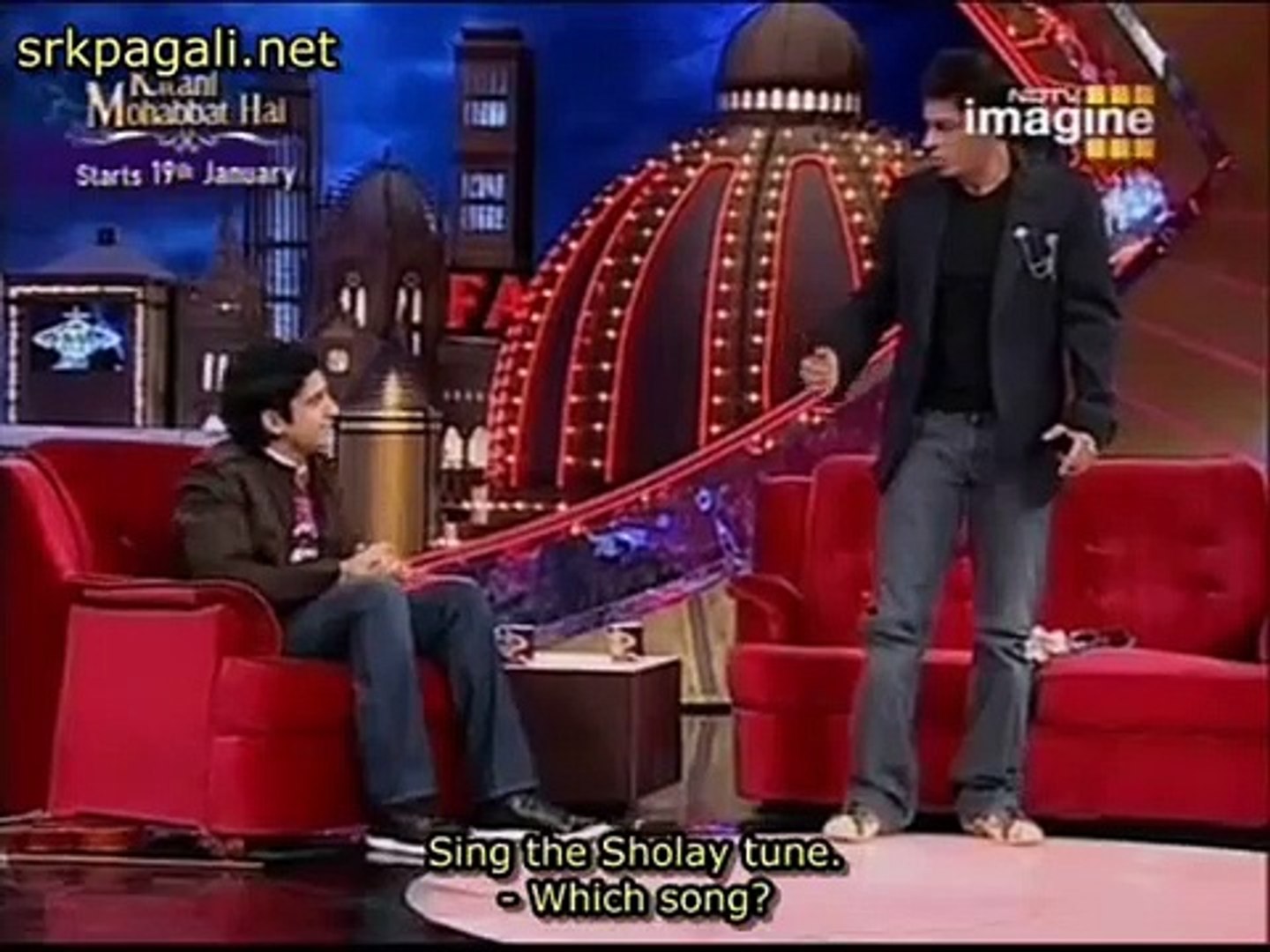 Shahrukh's_signature_pose(360p)