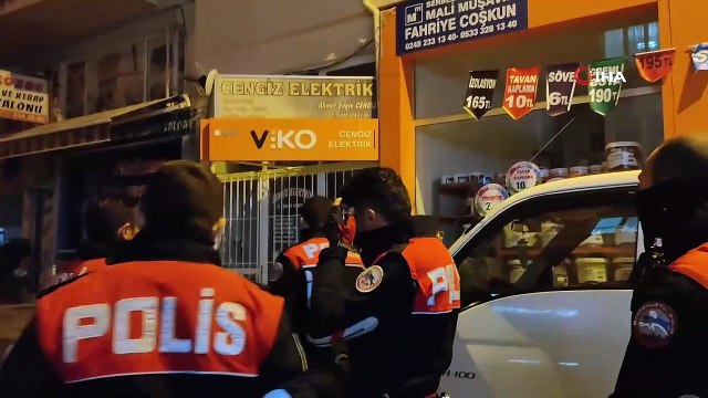 Alkollü şahıs polis ekiplerine zor anlar yaşattı