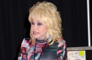 Dolly Parton achou 'desafiador' compor canções de Natal