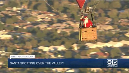 Santa makes appearance over the Valley in hot air balloon