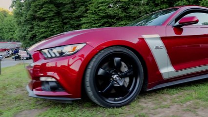 Chrysler 300C vs Coyote Mustang 5.0