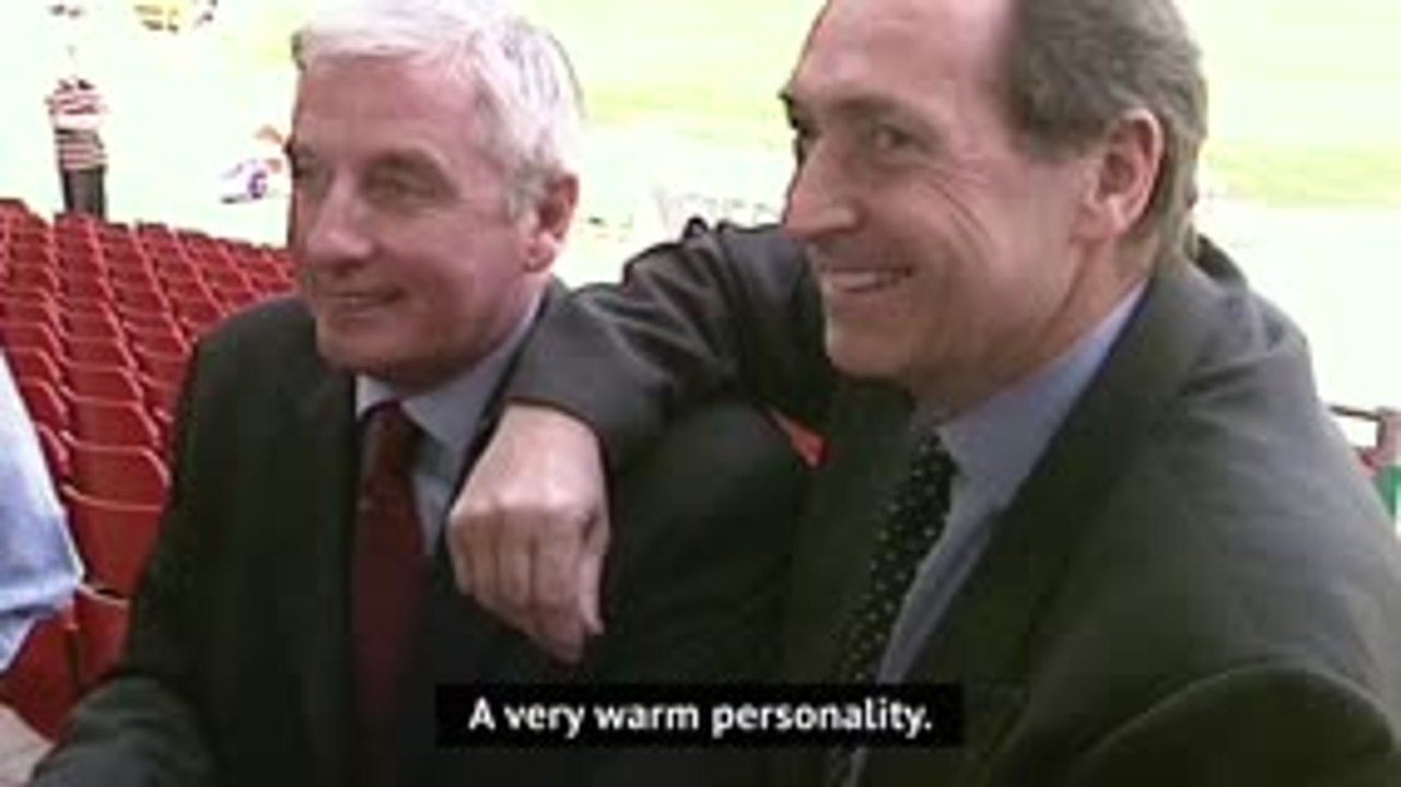 Klopp pays tribute to "true Liverpool legend" Houllier