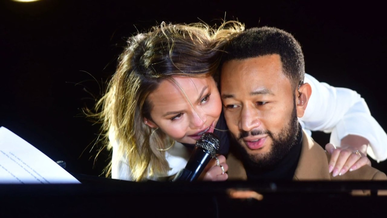 Erstes Interview nach der Fehlgeburt: So geht es Chrissy Teigen und John Legend