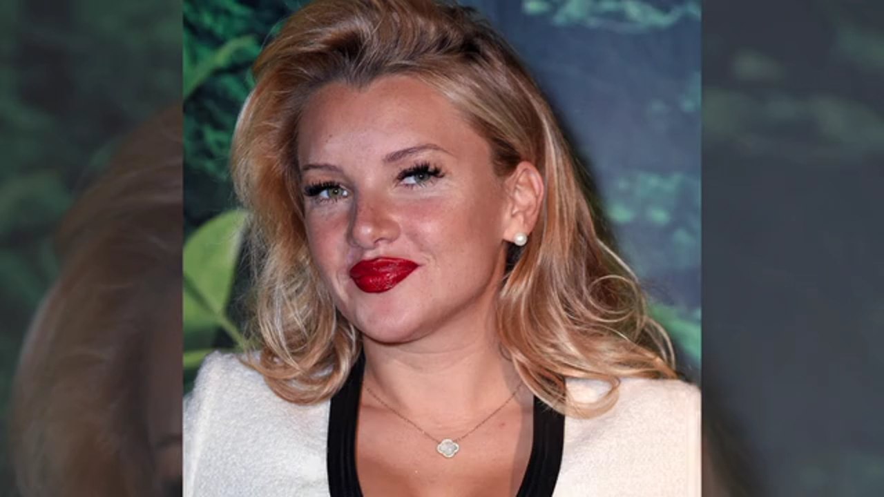 Evelyn Burdecki verrät, ob sie einen neuen Freund hat