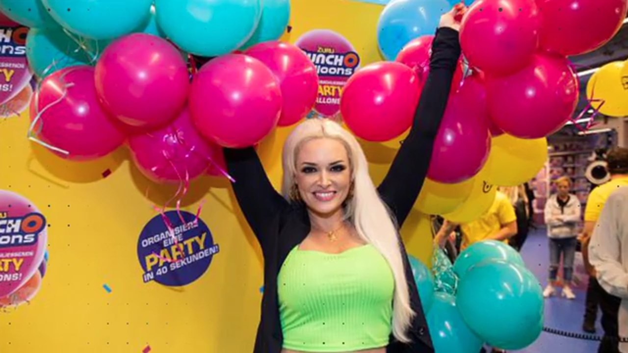 Die Katze wegen BH-Größe am Ende: „75F wie frustrierend“